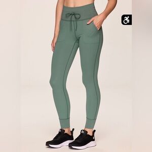 Avalanche Savannah Ultra Soft Jogger Legging Soft Pine Size XL